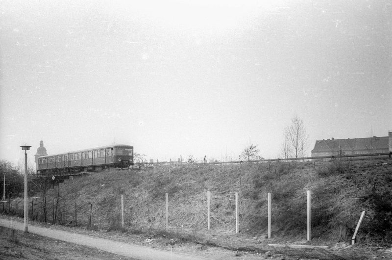 19.4.1980 / Berlin / 7 Gleiche - 70 x 100 cm