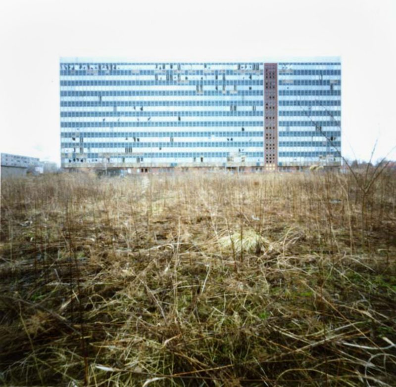"Das blaue Haus" 2011; 28 x 28 cm, C-Print