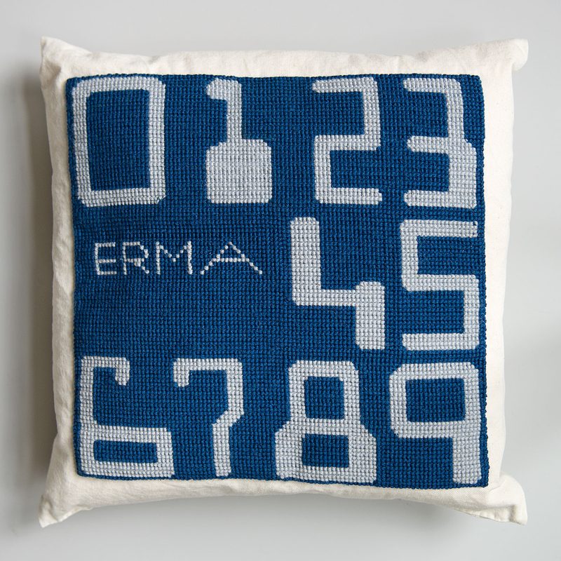 "ERMA" 2015; 35 x 35 cm